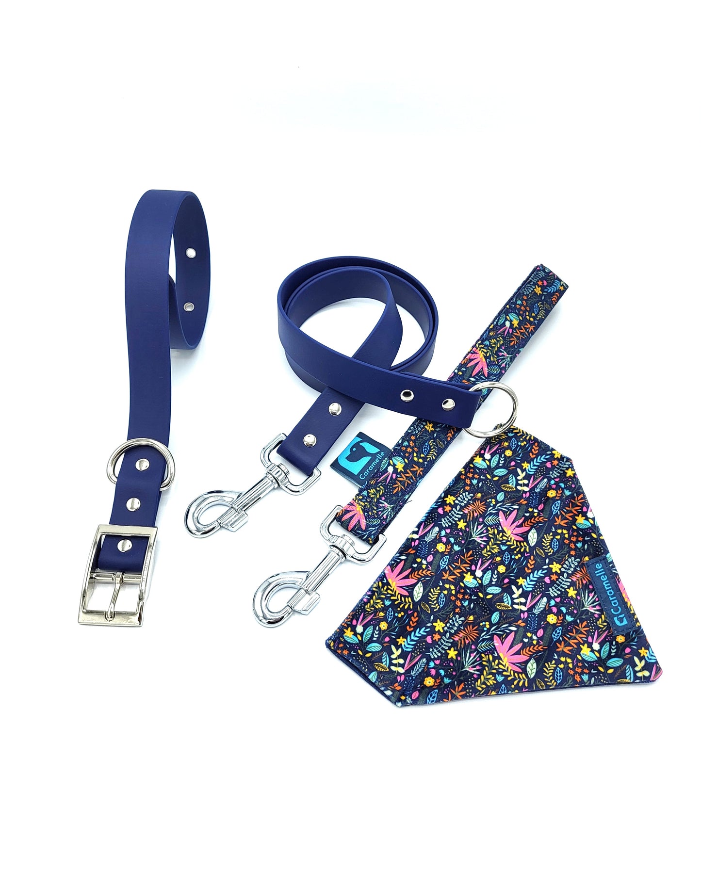 Collier, laisse, anse et bandana pour petit et grand chien bleu, violet et rose de french caramelle collection flowerette marine