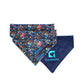 Bandana stylé pour petit et grand chien bleu marine, bleu et rose de french caramelle collection flowerette marine