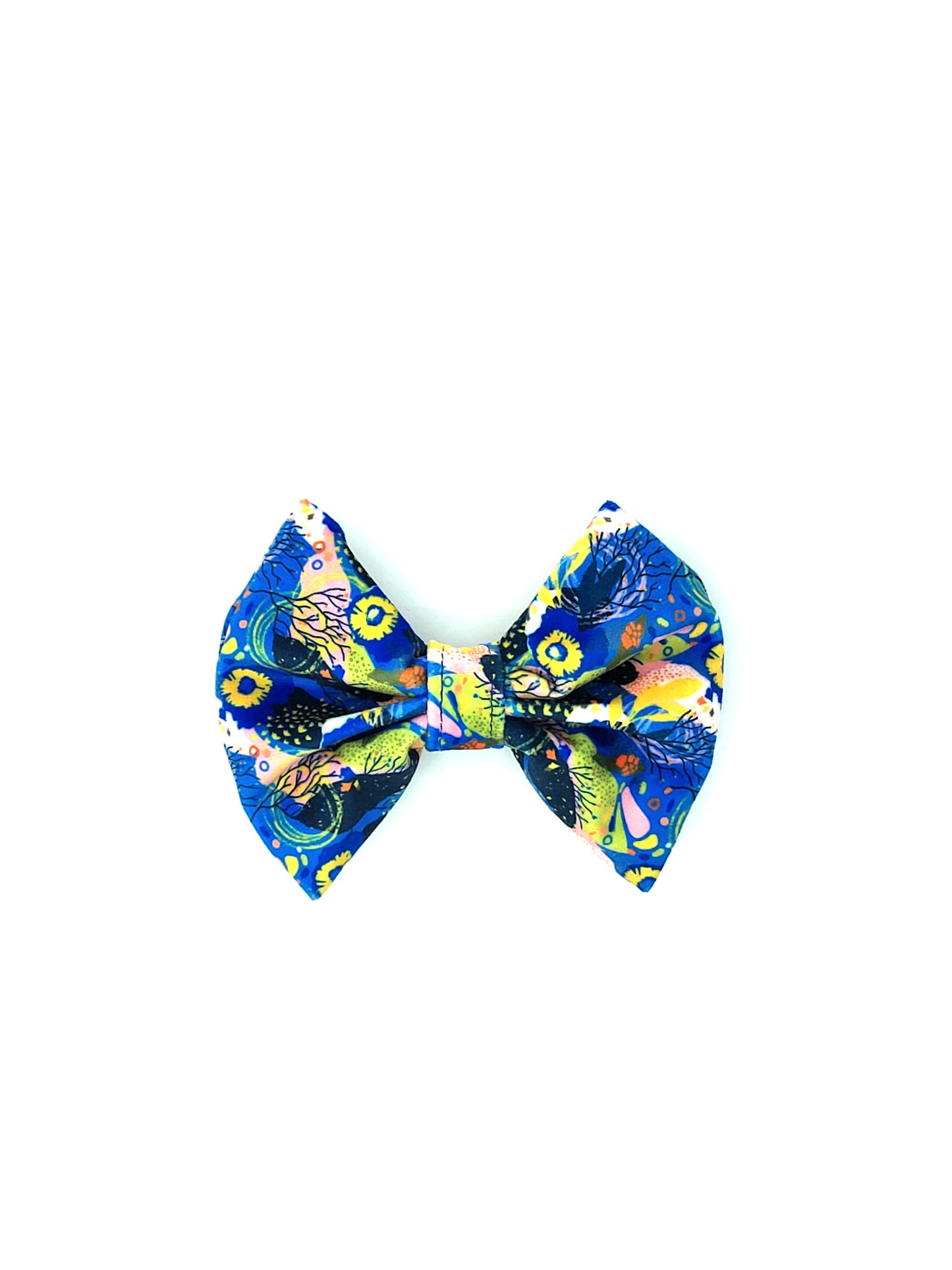 Noeud papillon stylé pour petit et grand chien bleu, vert et jaune de french caramelle collection coeur bleu